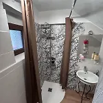 Glicine Con Bagno Privato *