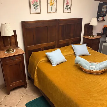 Glicine Con Bagno Privato דירה