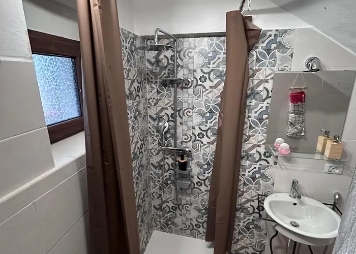 Glicine Con Bagno Privato *