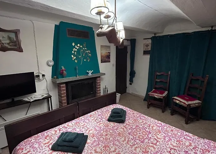 Glicine Con Bagno Privato Castellero